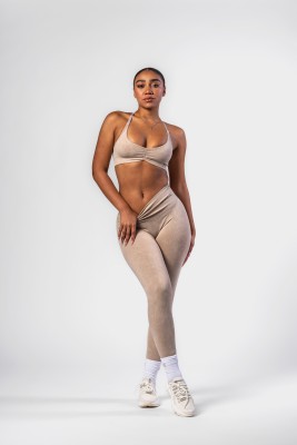 Леггинсы Nebbia Seamless High-Waist Leggings MAXIMUM PUSH-UP 302 Cream