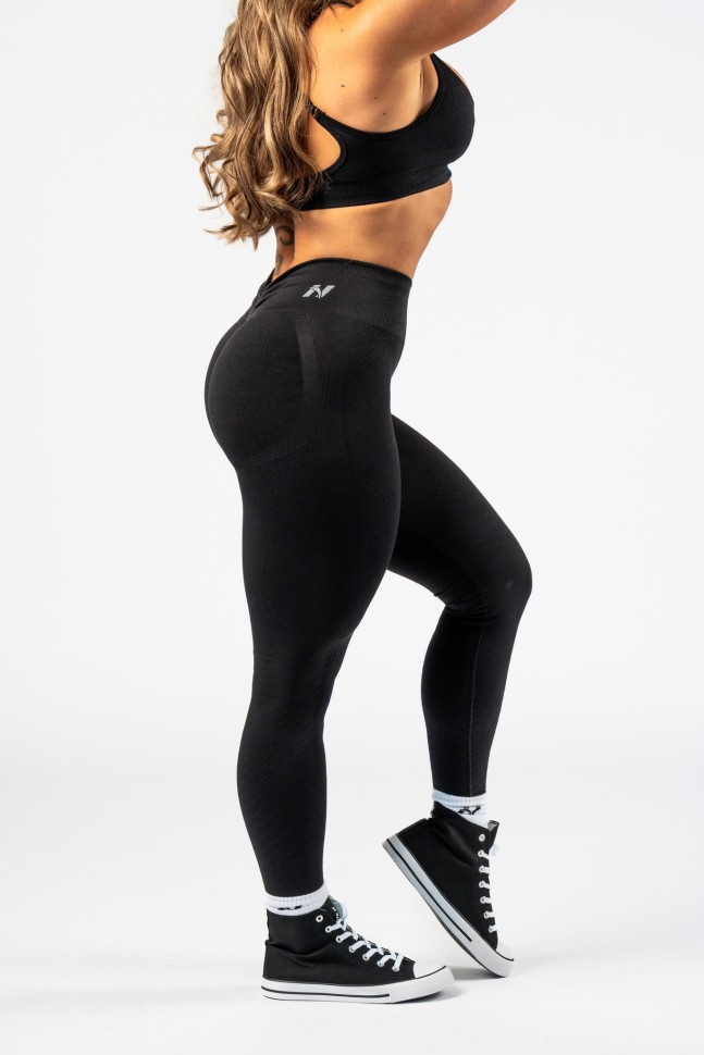Леггинсы Nebbia High Waisted Push-Up Leggings TOTALLY SEAMLESS 303 Black в Челябинске в Челябинске