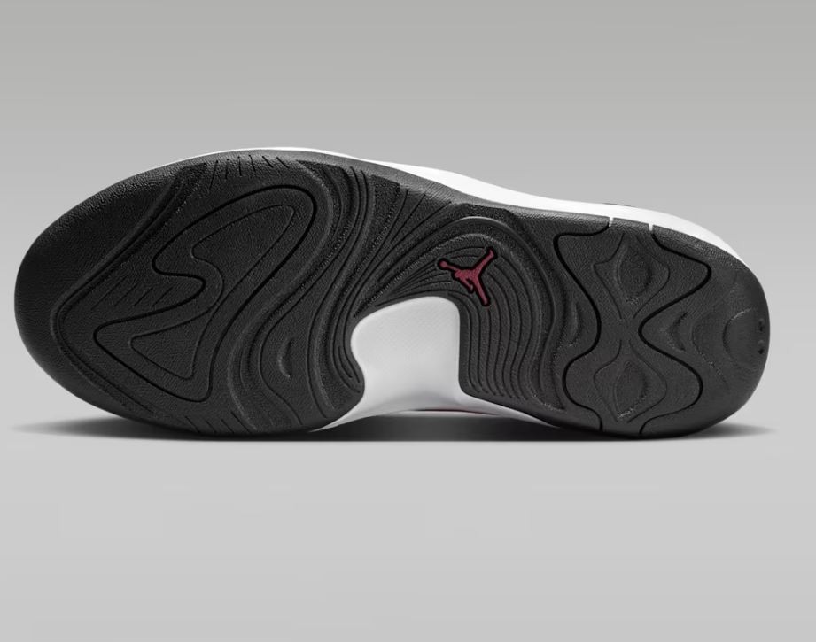 Кроссовки Nike JORDAN MAX AURA 7 HQ2091-105