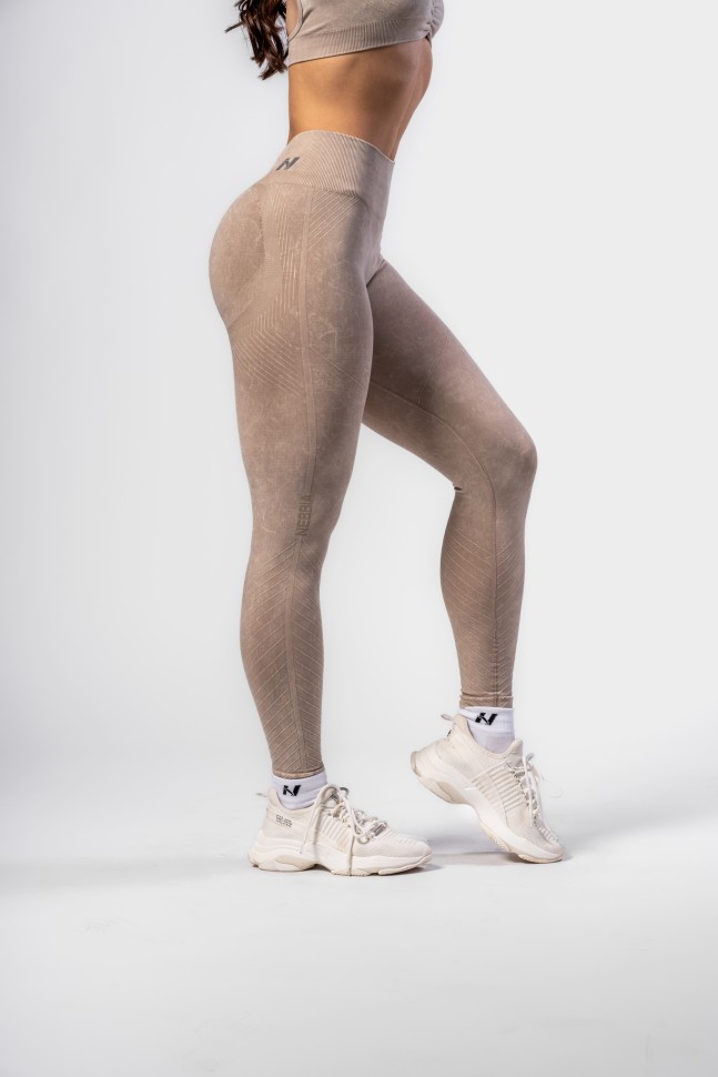 Леггинсы Nebbia High Waisted Push-Up Leggings TOTALLY SEAMLESS 303 Cream в Челябинске в Челябинске