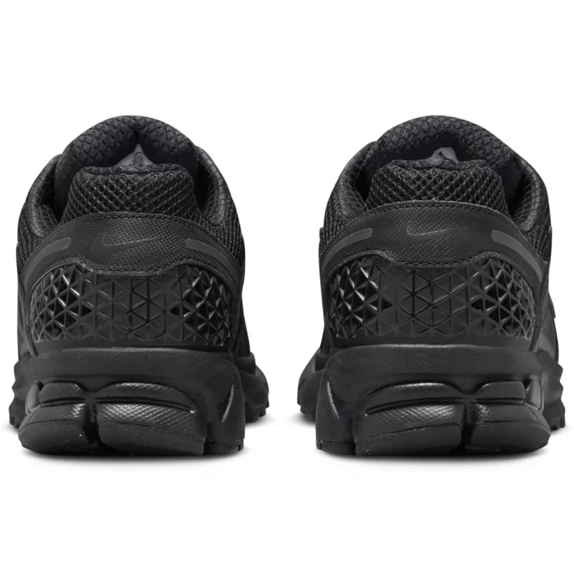 Кроссовки Nike Zoom Vomero 5 Triple Black BV1358-003 в Челябинске  в Челябинске 