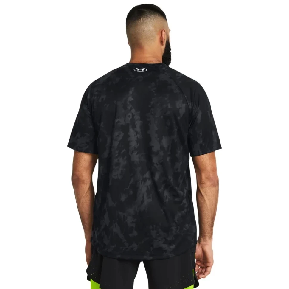 Футболка Under Armour UA TECH ABC CAMO SS 1361698-001 в Челябинске  в Челябинске 