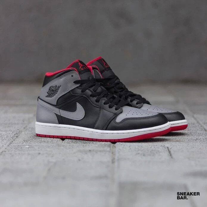 Кроссовки Nike AIR JORDAN 1 MID DQ8426-006 в Челябинске  в Челябинске 
