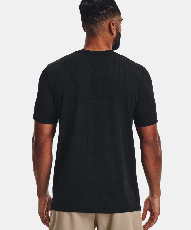 Футболка Under Armour UA Seamless Grid SS 1376921-001 в Челябинске  в Челябинске 