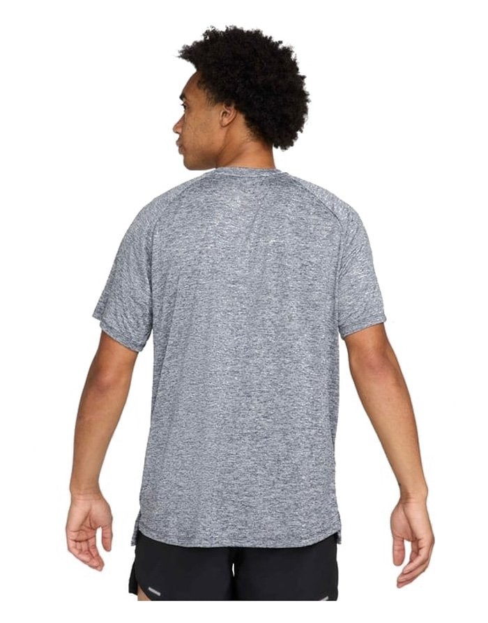 Футболка NIKE M NK DFADV STRIDE SS TOP HV5203-437 в Челябинске  в Челябинске 