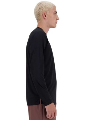 Лонгслив New Balance Sport Essentials Long Sleeve MT41225-BK