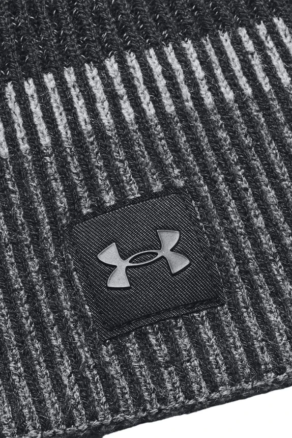 Шапка Under Armour Launch Reflective Beanie 1386648-001 в Челябинске  в Челябинске 