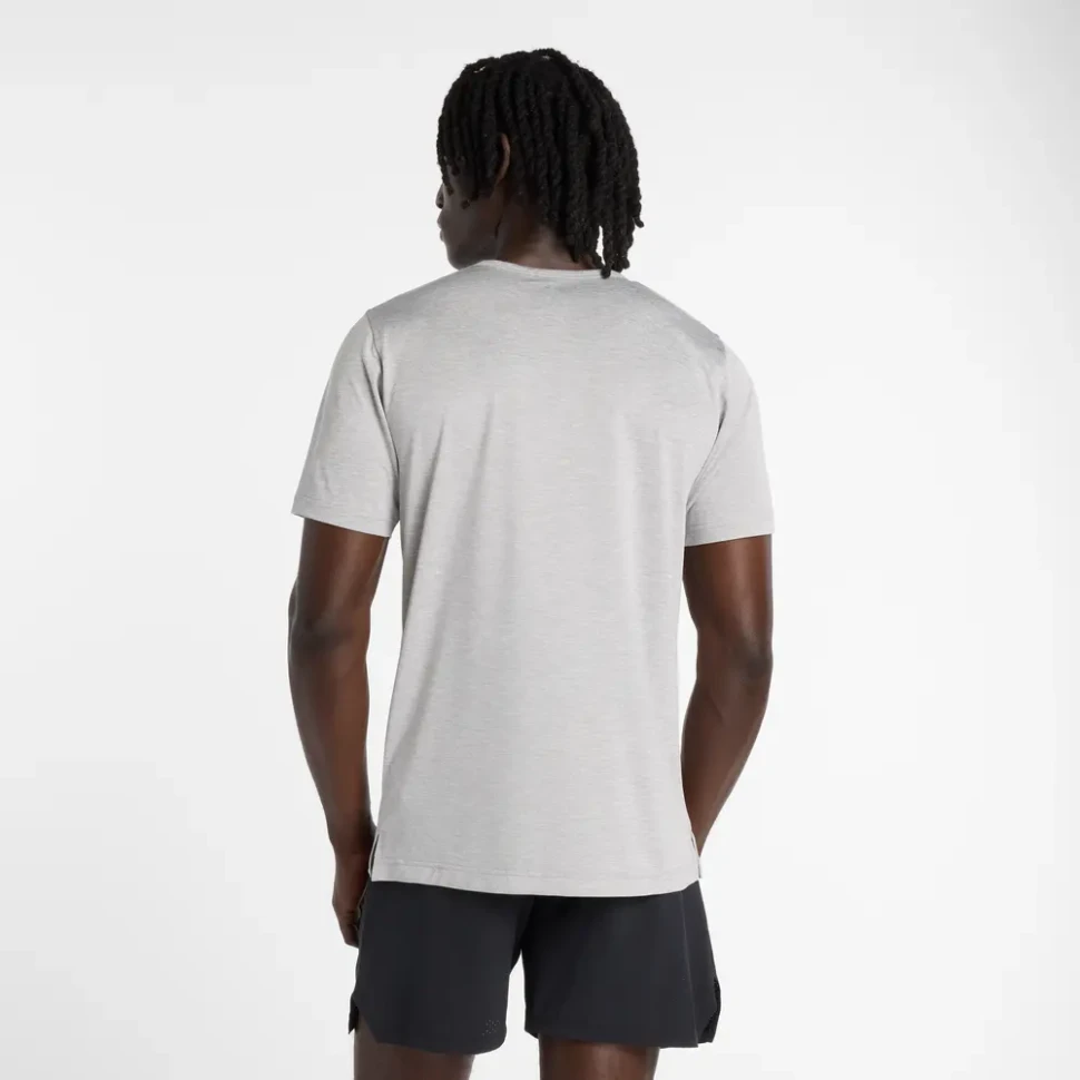 Футболка New Balance Sport Essentials Utility T-Shirt MT61O0U4-AG в Челябинске  в Челябинске 