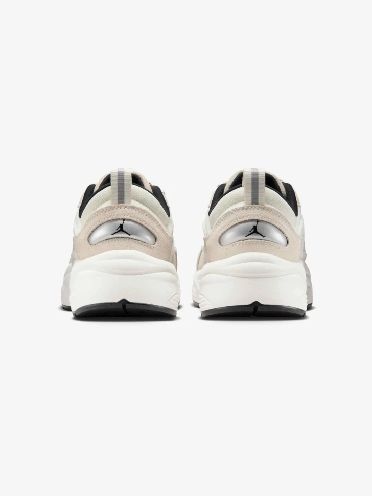 Кроссовки Nike JORDAN TRUNNER O/S IB3722-102