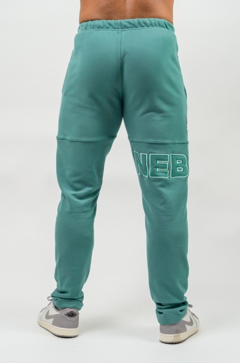 Брюки Nebbia Gym Sweatpants COMMITMENT 705 Green в Челябинске  в Челябинске 