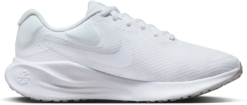 Кроссовки Nike W Nike Revolution 7 FB2208-100 в Челябинске  в Челябинске 