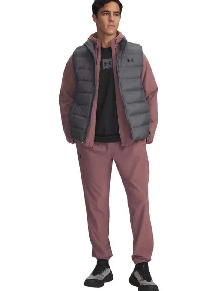 Жилет Under Armour LEGEND DOWN VEST 1385838-025 в Челябинске  в Челябинске 