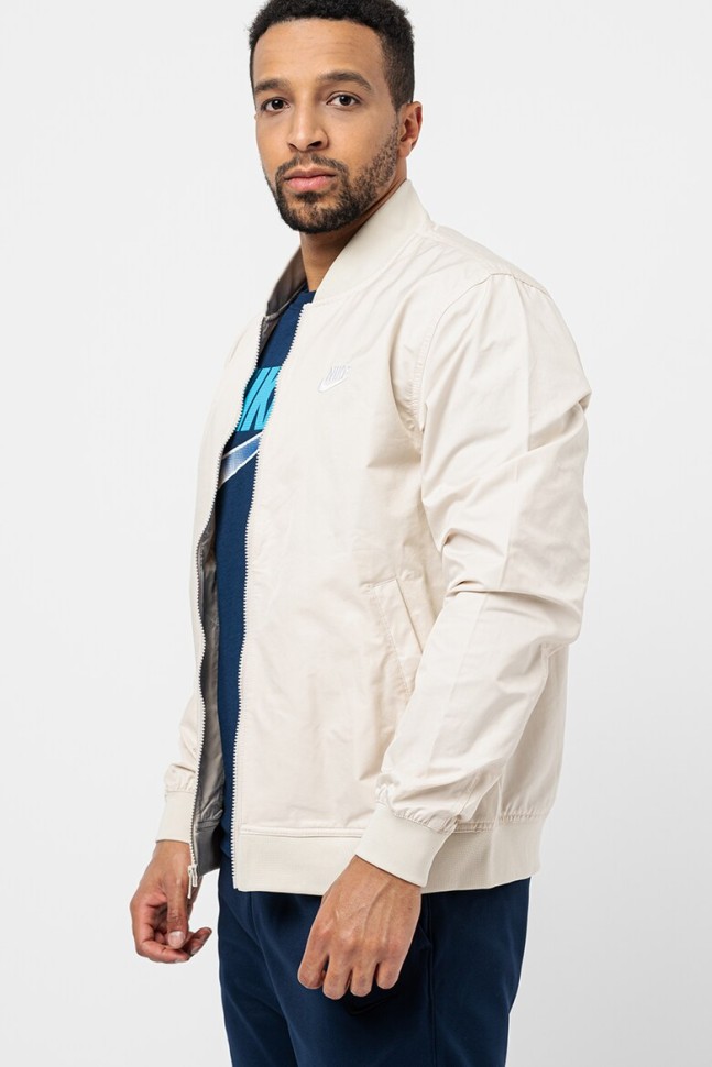 Бомбер Nike M NK CLUB WVN UL BOMBR JKT DM6821-104 в Челябинске  в Челябинске 