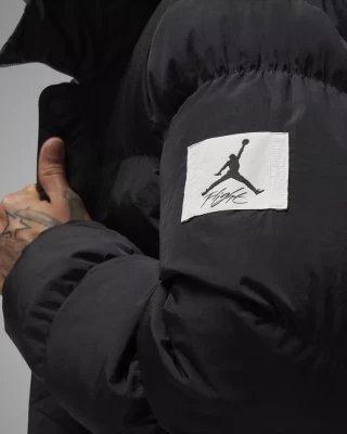 Куртка Nike Air Jordan Essential Hooded Down Jacket DQ7347-010