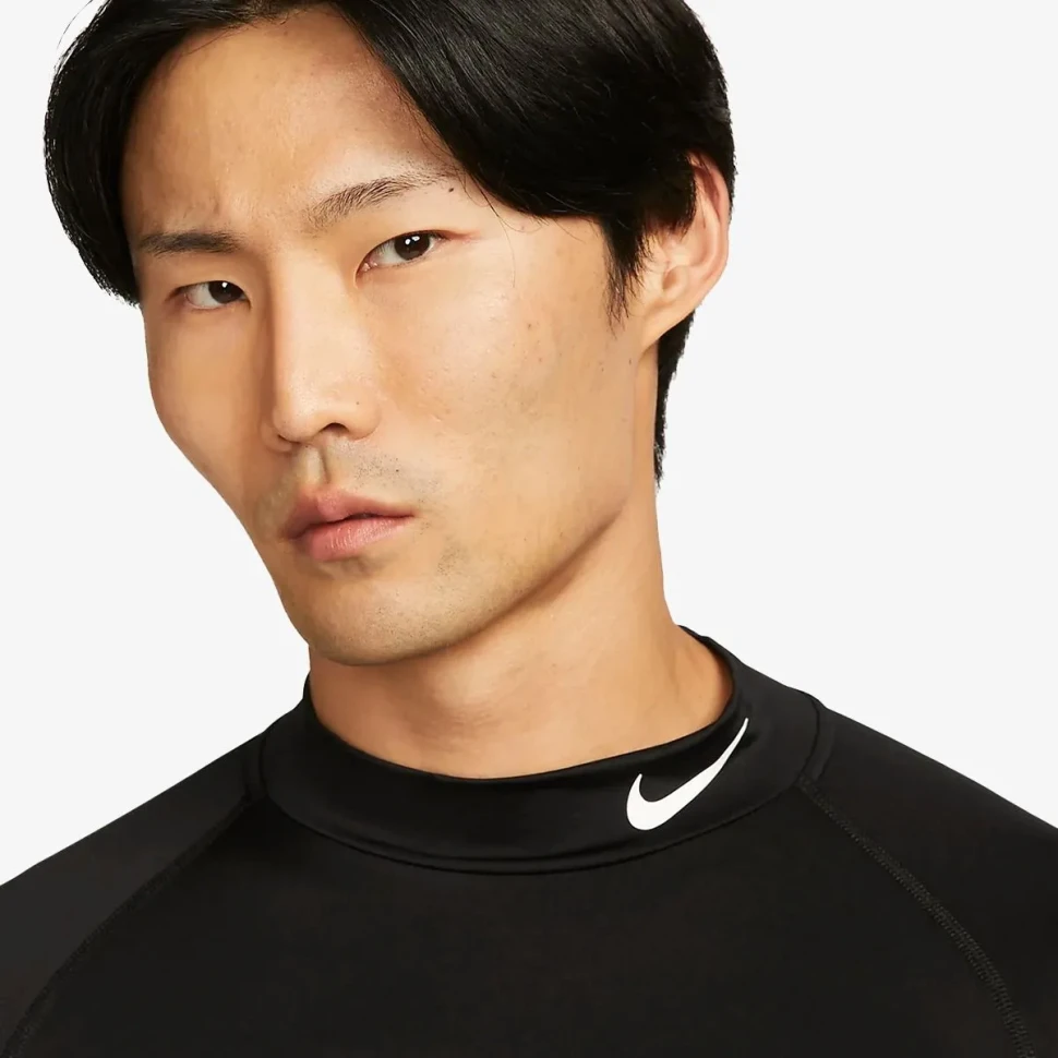 Лонгслив Nike M NP DF TIGHT LS MOCK FB7908-010 в Челябинске  в Челябинске 