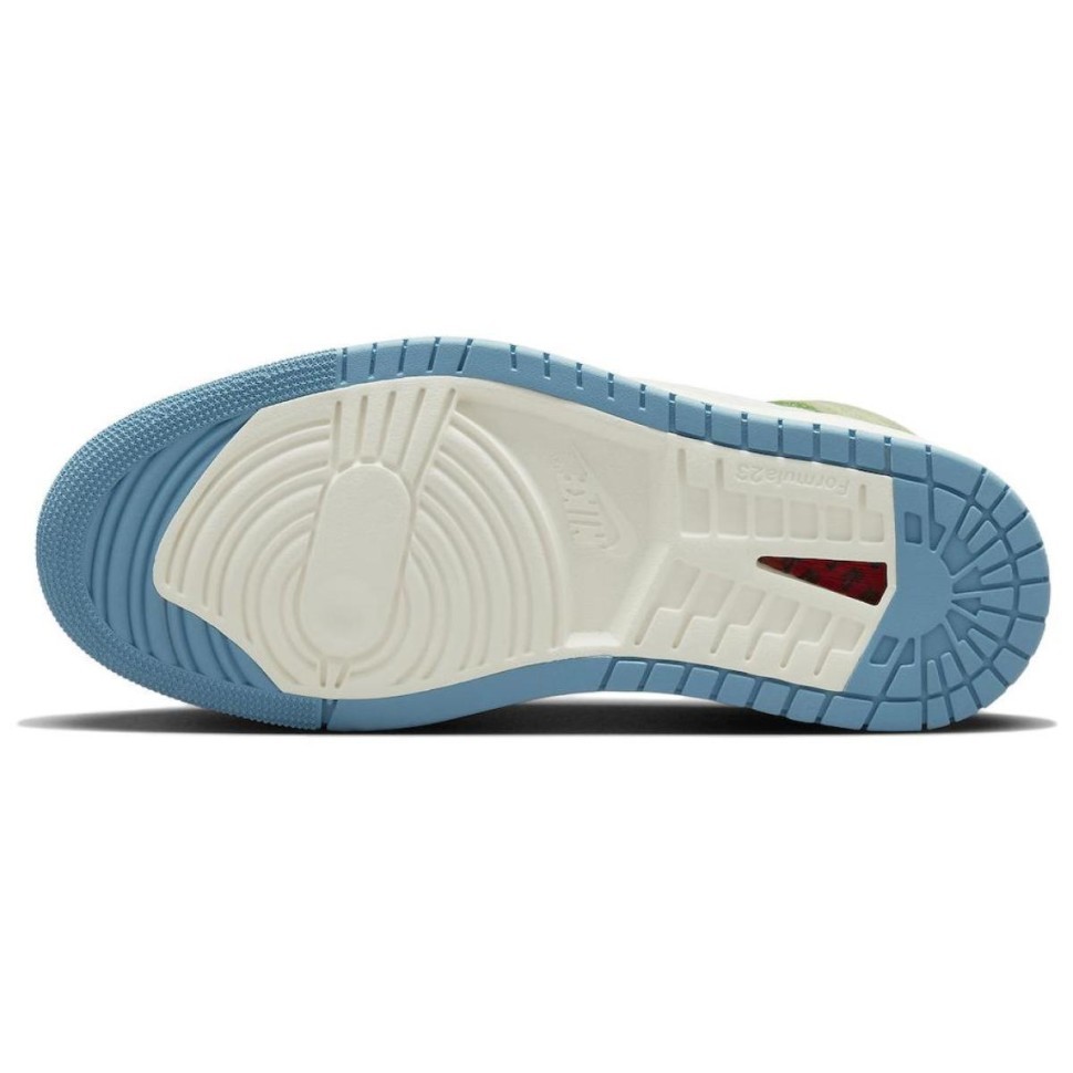 Кроссовки Nike Air Jordan 1 Zoom Air CMFT 2 DV1305-433 в Челябинске  в Челябинске 