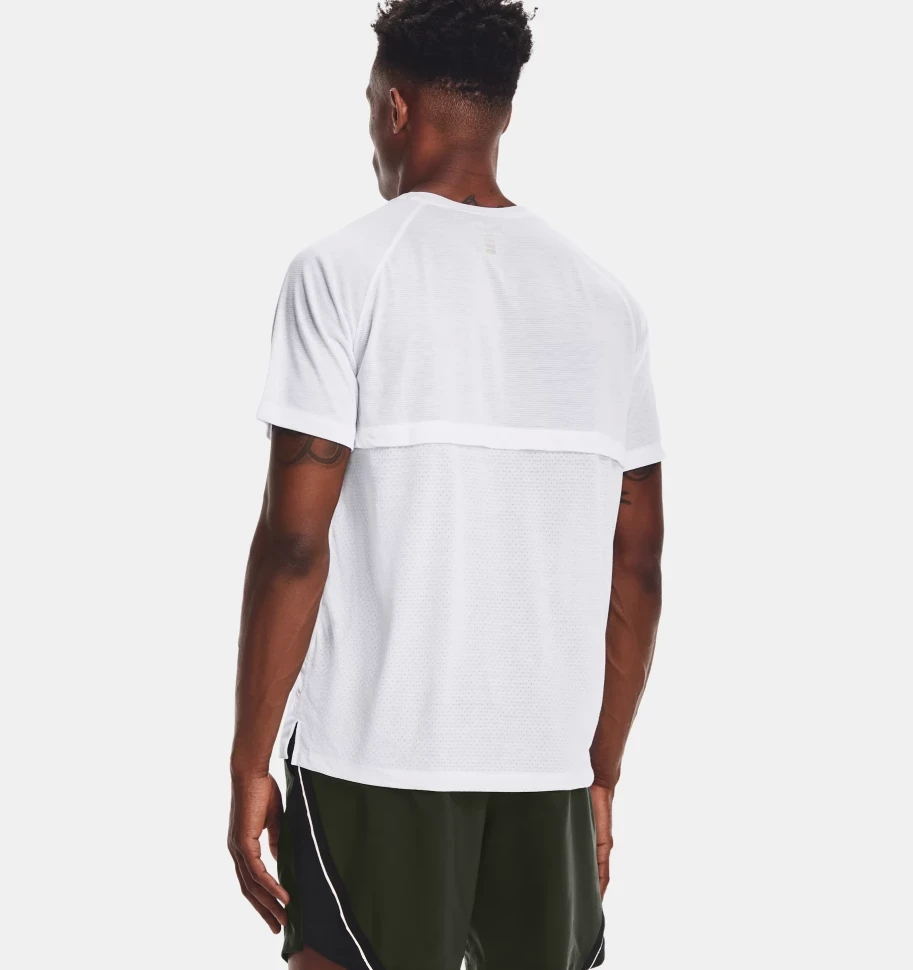 Футболка Under Armour UA STREAKER TEE 1361469-100 в Челябинске  в Челябинске 