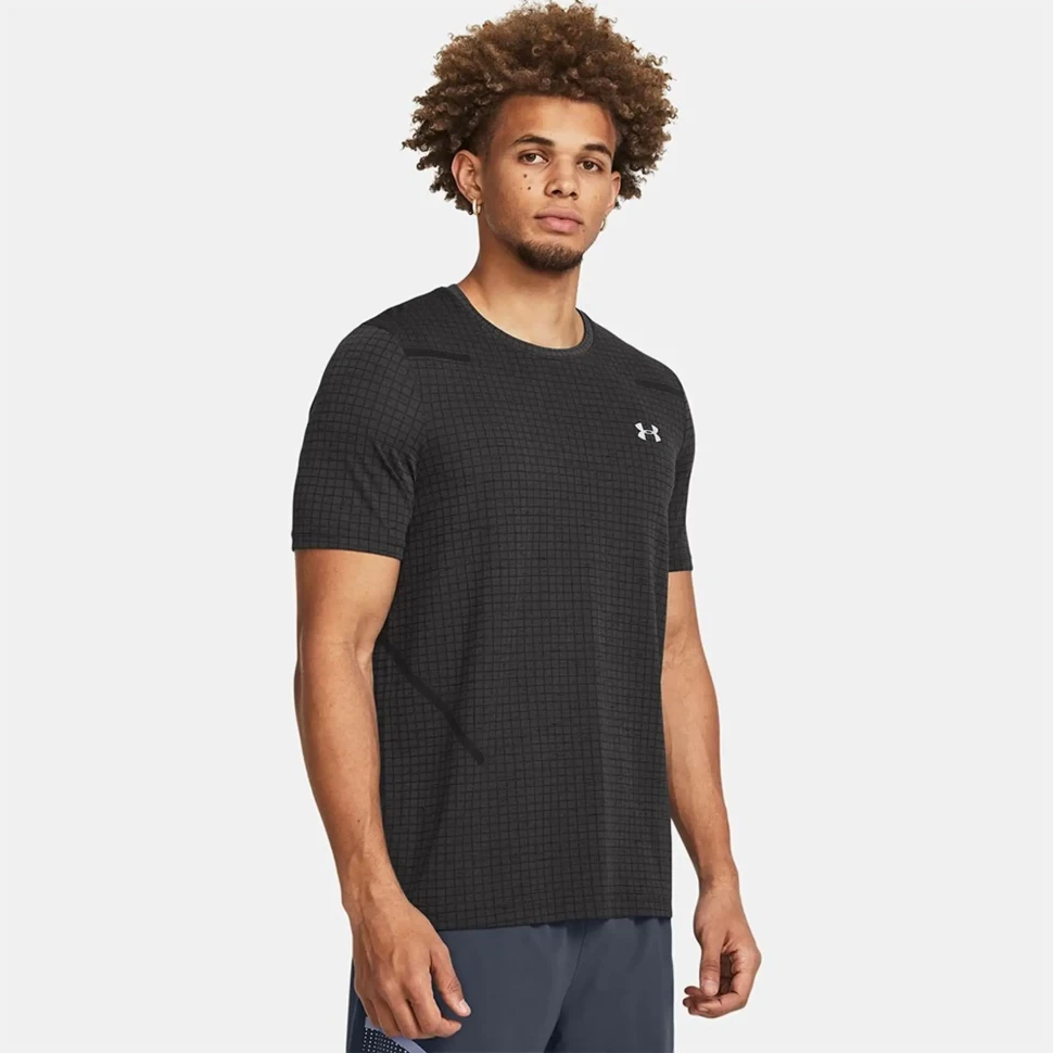 Футболка Under Armour UA Seamless Grid SS 1376921-025 в Челябинске  в Челябинске 