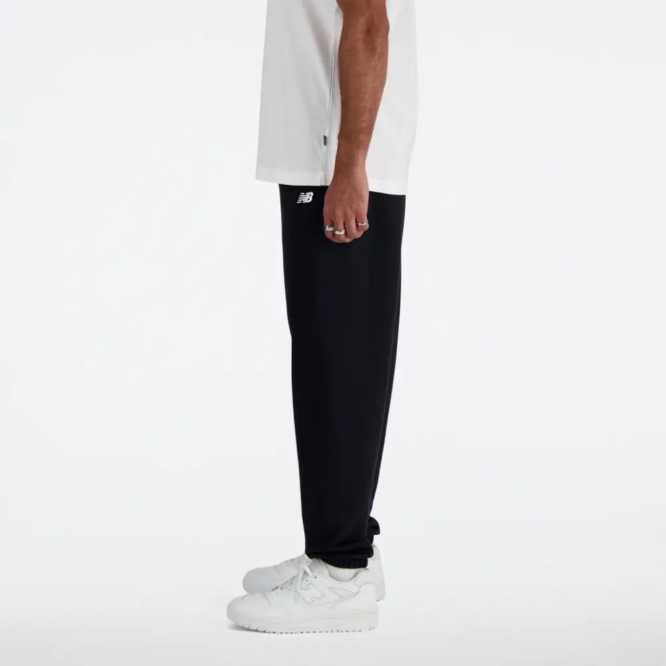 Брюки New Balance French Terry Jogger MP41519BK в Челябинске в Челябинске