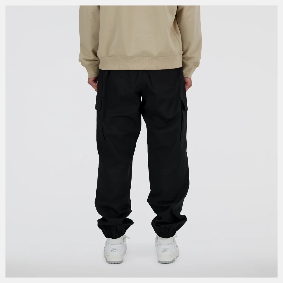 Брюки New Balance Icon Twill Cargo Jogger MP41579BK в Челябинске в Челябинске