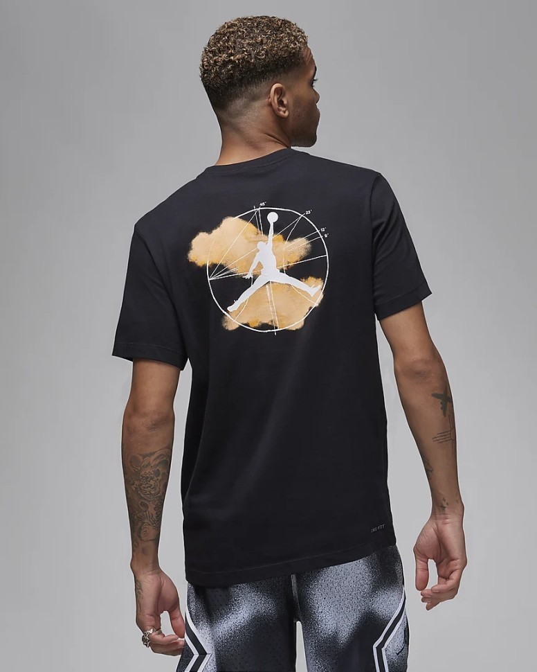 Футболка Nike J Sprt Gfx Ss Crew FD7001-010 в Челябинске  в Челябинске 