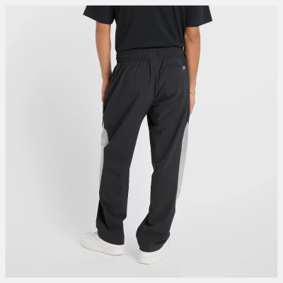 Брюки New Balance Woven Track Pant MP51602BK