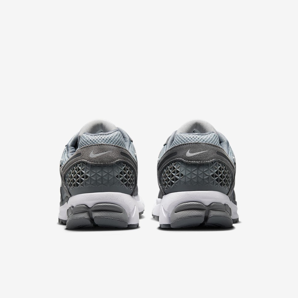 Кроссовки NIKE ZOOM VOMERO 5 SDE HF1553-003 в Челябинске  в Челябинске 
