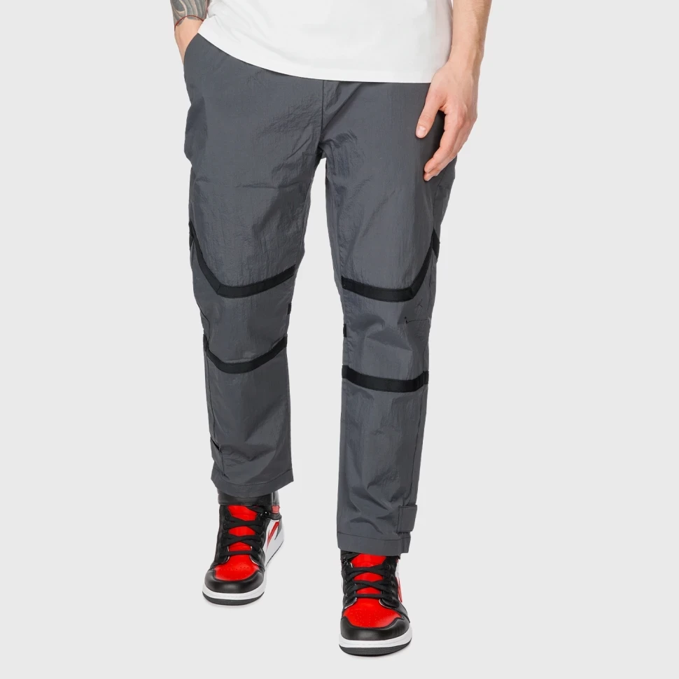 Брюки NIKE M J 23E WOVEN PANT DV7699-022 в Челябинске  в Челябинске 