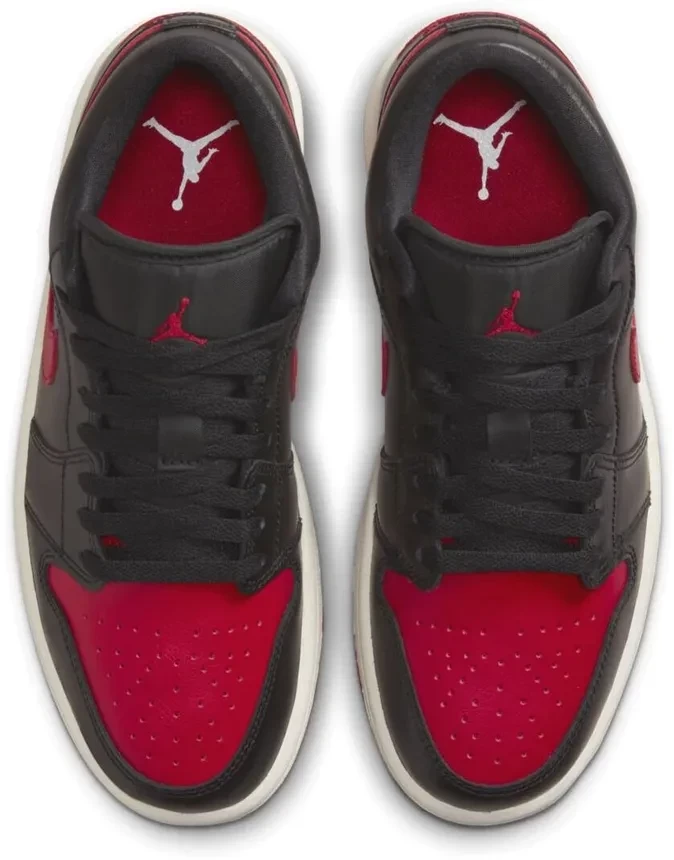 Кроссовки Nike Air Jordan 1 Low Bred Sail DC0774-061 в Челябинске  в Челябинске 