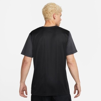 Футболка Nike M Nsw Repeat Sw Pk Tee 1 DX2301-010