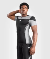 Футболка Venum Tempest Men's Short Sleeve Rashguard - Black/Grey VEN05203-109 в Челябинске  в Челябинске 
