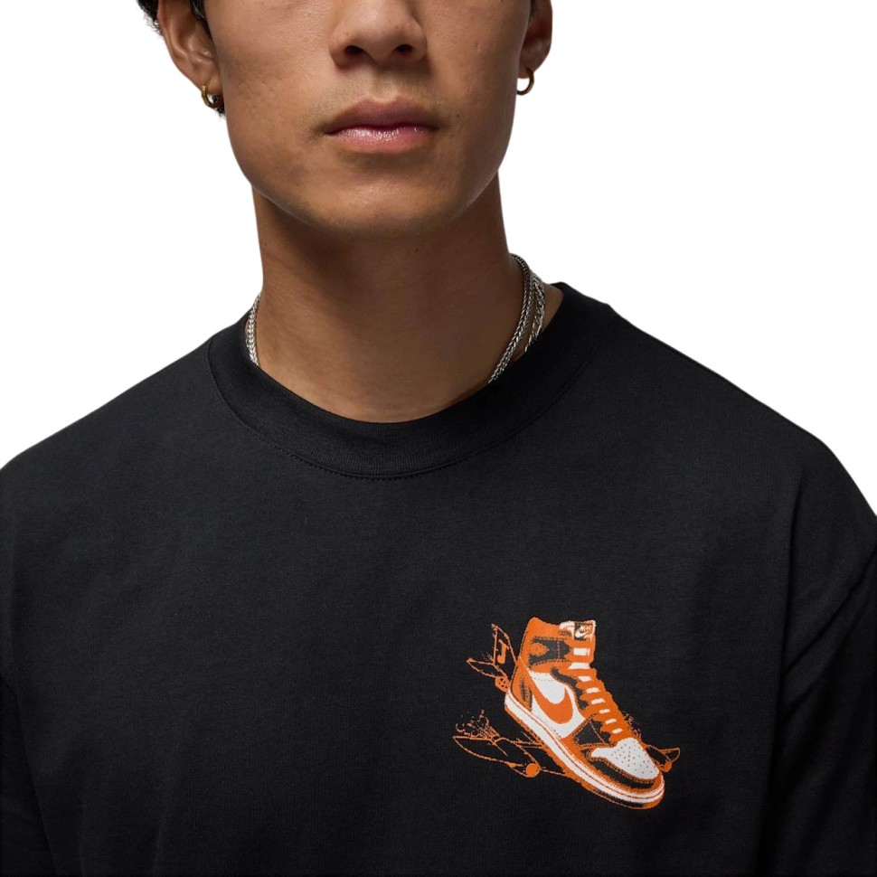 Футболка Nike M J NC AJ1 AD SS CREW HQ8972-010 в Челябинске  в Челябинске 