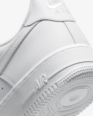 Кроссовки Nike Air Force 1 07 CW2288-111
