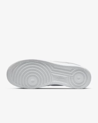 Кроссовки Nike Air Force 1 07 CW2288-111
