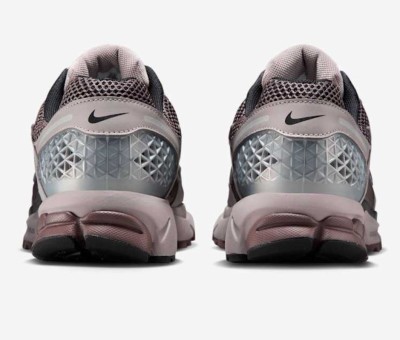 Кроссовки Nike ZOOM VOMERO 5 FB9149-005