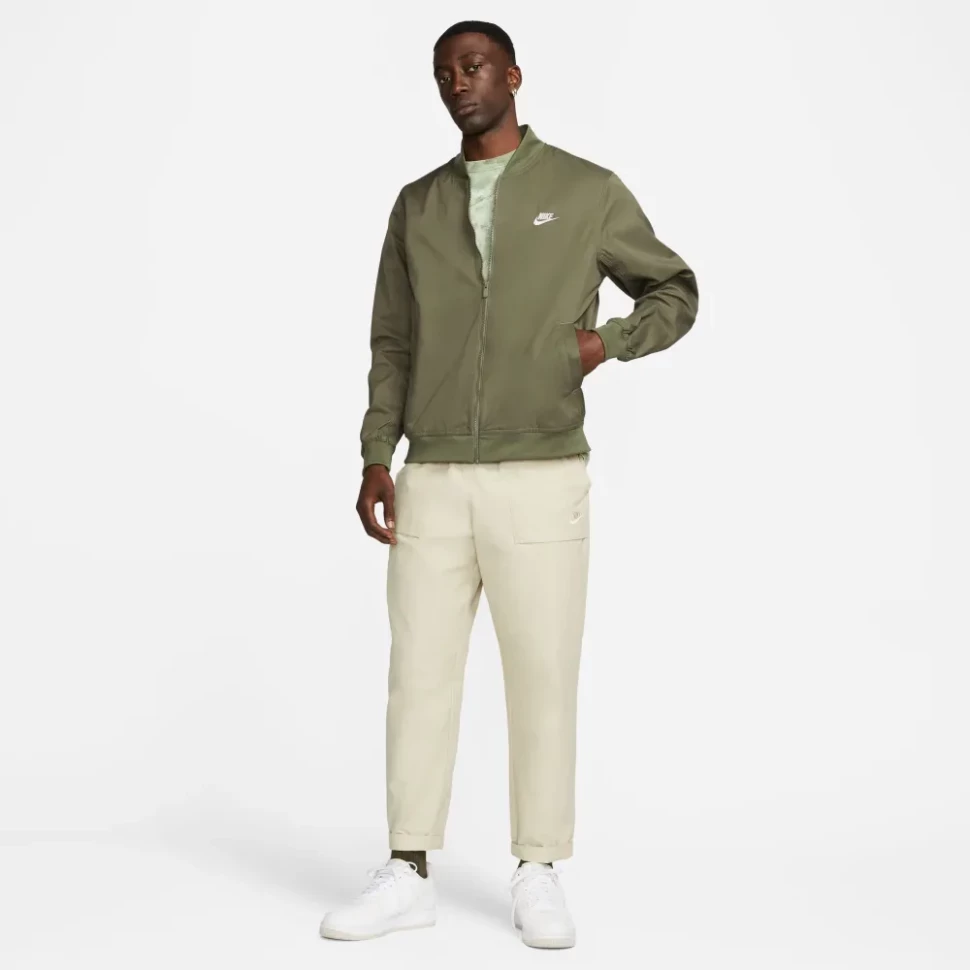 Куртка Nike M Nk Club Wvn Ul Bombr Jkt DM6821-Зеленая в Челябинске  в Челябинске 