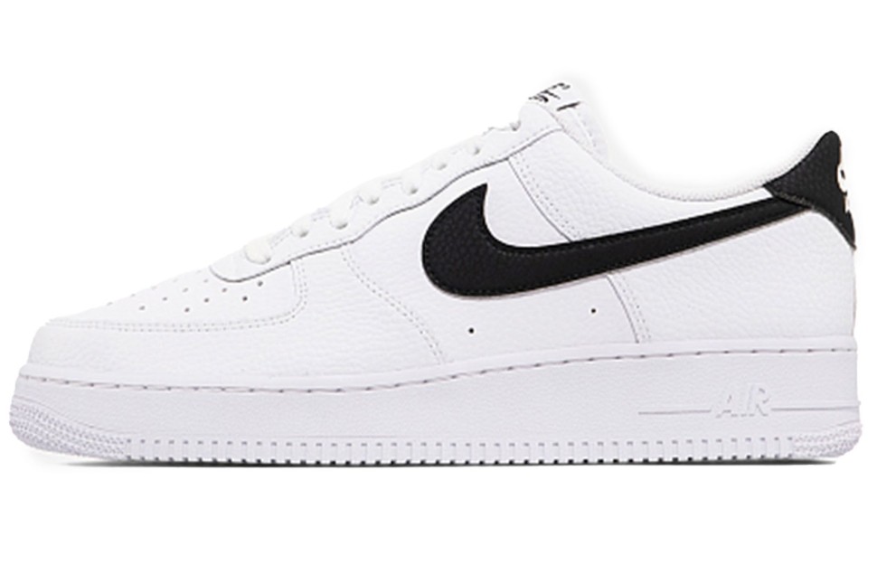 Кроссовки Nike Air Force 1 '07 CT2302-100