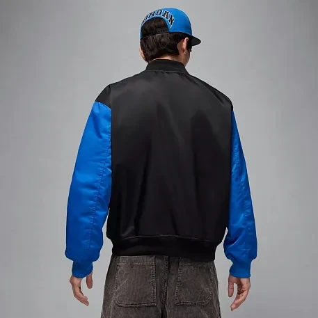 Куртка Nike M J BRK CLGTE VRSTY JKT HV0099-010 в Челябинске  в Челябинске 