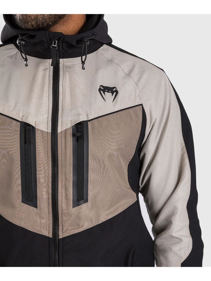 Ветровка спортивная Venum Laser 3.0 Black/Sand 06417 в Челябинске  в Челябинске 
