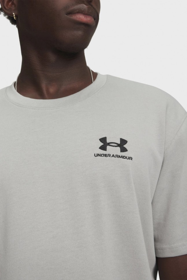 Футболка Under Armour UA M LOGO EMB HEAVYWEIGHT SS 1373997-069 в Челябинске  в Челябинске 