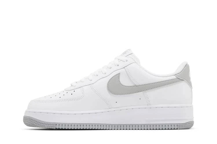 Кроссовки Nike Air Force 1 '07FJ4146-100 в Челябинске  в Челябинске 