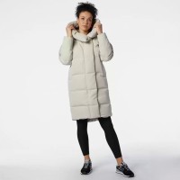 Куртка New Balance WJ13503/TWF в Челябинске  в Челябинске 